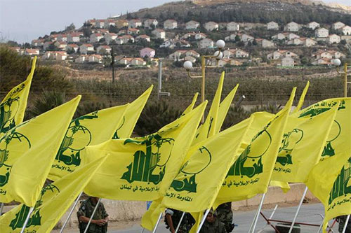 banderas de Hezbolá frente a colonias sionistas El enemigo israelí pide a Fuerzas de la ONU en Líbano lidiar contra Hezbolá